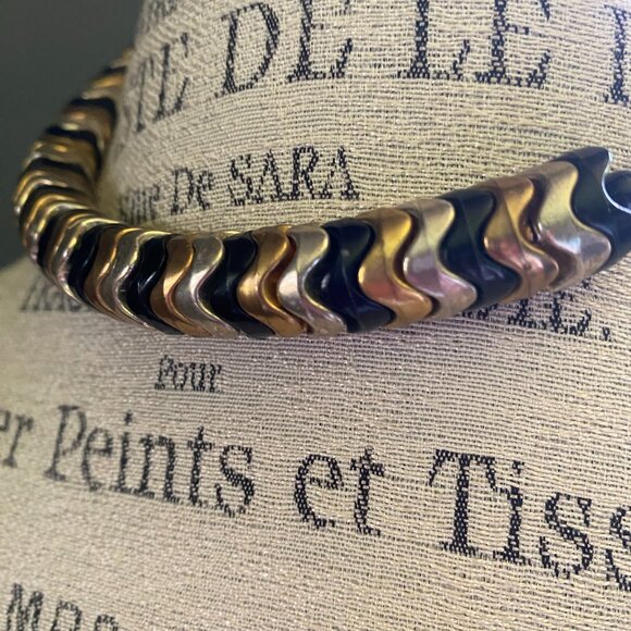 Vintage gold tone and black beaded chevron collar choker statement necklace - Picture 2 of 4